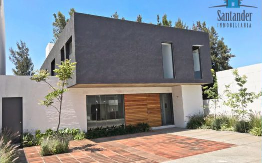 Casa nueva en venta en fracc. privado Rincón del Cielo $5,800,000