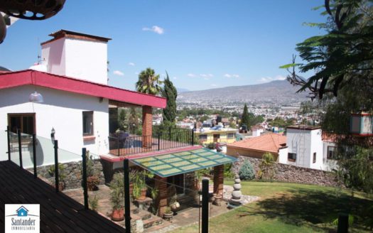Casa en venta col. Vista Bella $14,500,000