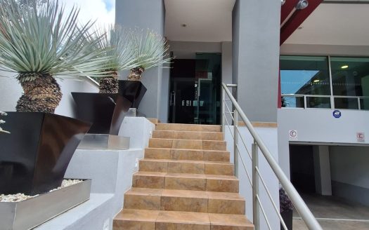 OFICINA EN RENTA CERCA DE LA AV VENTURA PUENTE $19,000