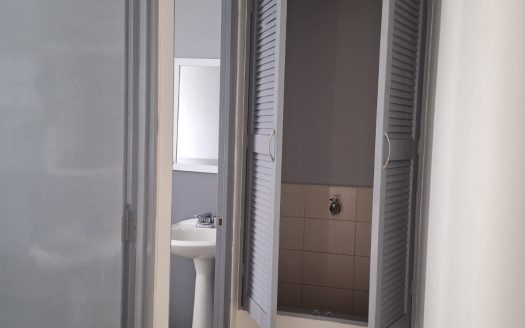 OFICINA EN RENTA CERCA DE LA AV VENTURA PUENTE $19,000