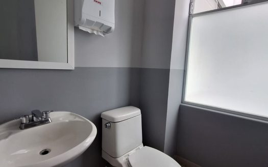 OFICINA EN RENTA CERCA DE LA AV VENTURA PUENTE $19,000