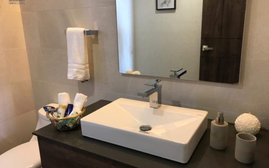 DEPARTAMENTO DE LUJO AMUEBLADO EN RENTA EN TORRE VISTA HERMOSA $27,500 + mtto