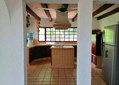CASA EN RENTA EN CAMPO DE GOLF IXTAPA $4,400 POR NOCHE