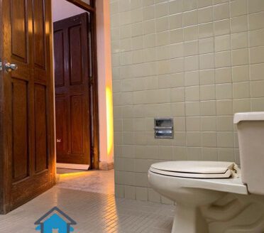 Casa con local en venta en el Centro de Morelia $18,000,000