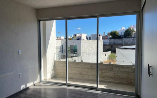 Departamento en renta por los Mausoleos Altozano $12,500