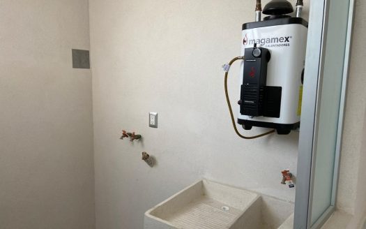 Departamento en renta por los Mausoleos Altozano $12,500