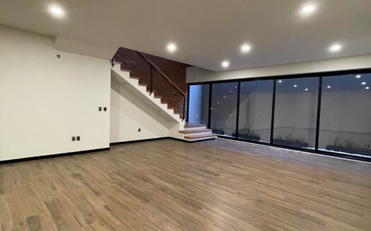 Residencia en venta en Club de Golf Altozano $16,480,000