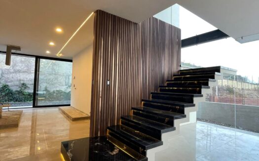 Residencia nueva en venta en Campo de Golf Altozano $13,000,000