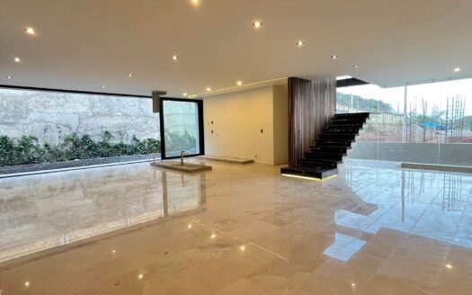Residencia nueva en venta en Campo de Golf Altozano $13,000,000