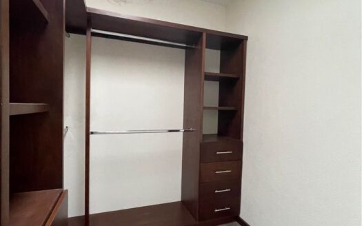 CASA EN VENTA FRACC. ALTOZANO 4 HABITACIONES $4,190,000
