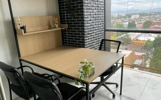 Oficinas en renta por hora sobre Av. Ventura Puente desde $100