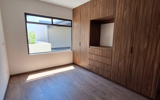 CASA EN RENTA O VENTA FRACC. PRIVADO, EN TRES MARIAS $20,000+ IVA ($4,000,000)