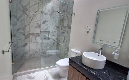 CASA EN RENTA O VENTA FRACC. PRIVADO, EN TRES MARIAS $20,000+ IVA ($4,000,000)