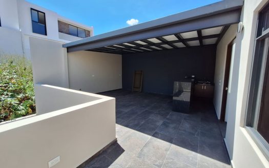 CASA EN RENTA O VENTA FRACC. PRIVADO, EN TRES MARIAS $20,000+ IVA ($4,000,000)