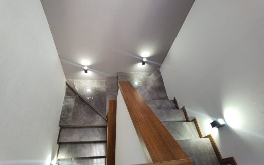 CASA EN VENTA EN FRACC. PRIVADO VISTAS DE ALTOZANO $4,690,000