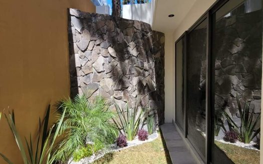 CASA EN VENTA EN FRACC. PRIVADO VISTAS DE ALTOZANO $4,690,000