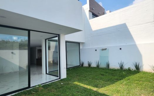 CASA NUEVA EN VENTA FRACC. PASEO DEL PARQUE TRES MARIAS $4,690,000
