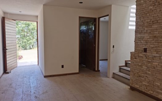 CASA EN VENTA EN FRACC. PRIVADO VISTAS DE ALTOZANO $4,690,000