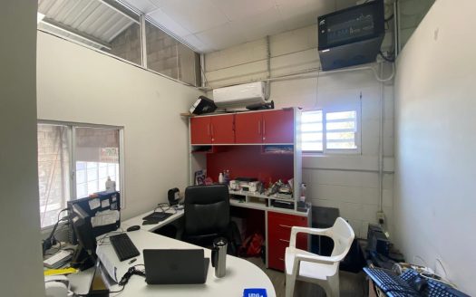 BODEGA EN VENTA FRACC. ANGELES SALIDA SALAMANCA $7,700,000