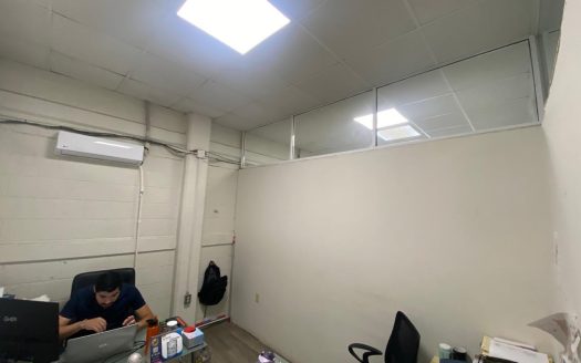 BODEGA EN VENTA FRACC. ANGELES SALIDA SALAMANCA $7,700,000