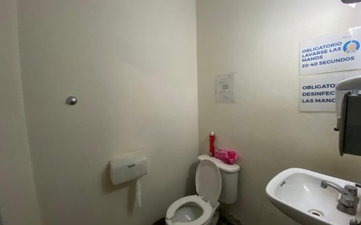 BODEGA EN VENTA FRACC. ANGELES SALIDA SALAMANCA $7,700,000