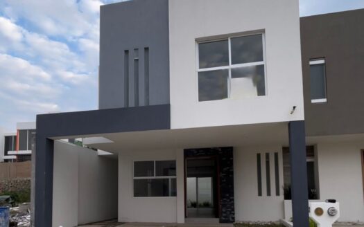 CASA NUEVA EN VENTA PASEOS DE LA HACIENDA $4,600,000