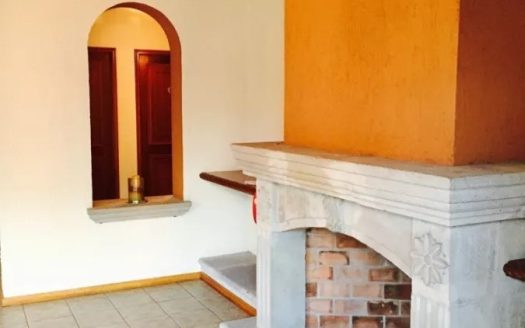 CASA EN RENTA EN LOMAS DE VISTA BELLA $40,000