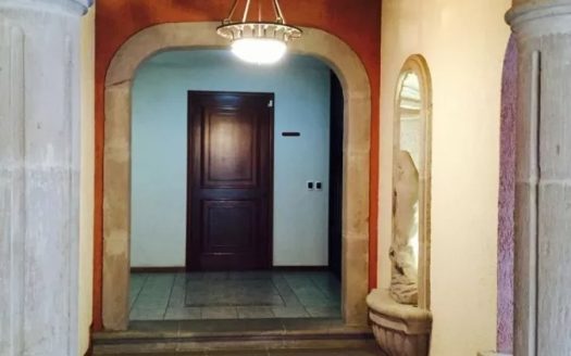 CASA EN RENTA EN LOMAS DE VISTA BELLA $40,000