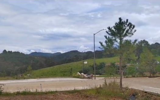 Invierte en Exclusividad – Terreno en Vesta del Monte $1,350,000