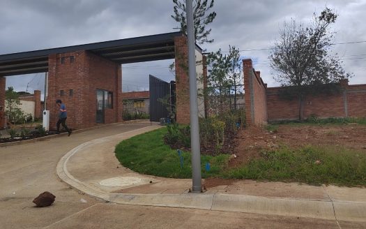 Invierte en Exclusividad – Terreno en Vesta del Monte $1,350,000