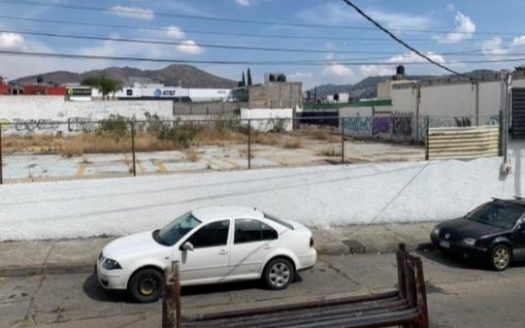 TERRENO EN RENTA EN LA AV. LÁZARO CÁRDENAS $130 x m2