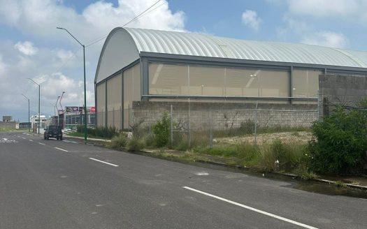 TERRENO COMERCIAL EN VENTA EN ALTOZANO $8,500 x m2