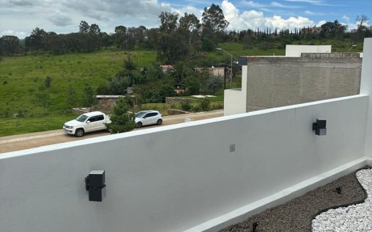 CASA NUEVA EN VENTA EN FRACC. VESTA DEL MONTE $4,980,000
