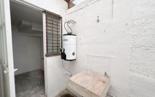 CASA EN VENTA EN EL FRACC. ARKO SAN ANTONIO $620,000