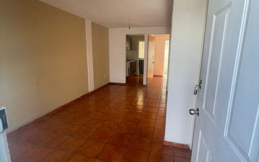 CASA EN VENTA EN LA COL. LA HACIENDA $870,000