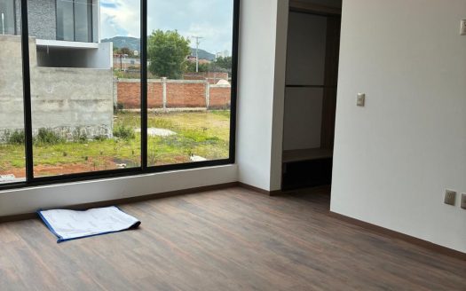 CASA NUEVA EN VENTA EN FRACC. VESTA DEL MONTE $4,980,000