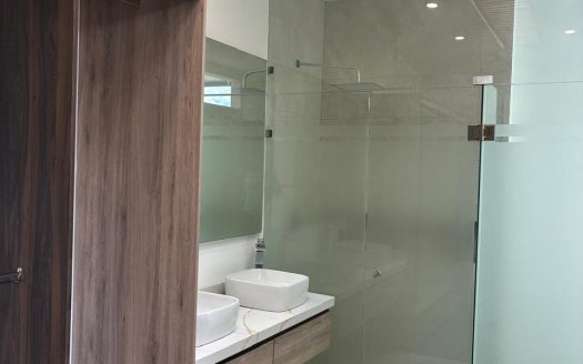 CASA NUEVA EN VENTA EN FRACC. VESTA DEL MONTE $4,980,000