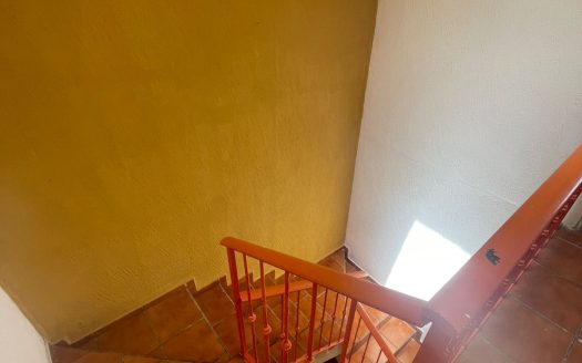 CASA EN VENTA EN LA COL. LA HACIENDA $870,000