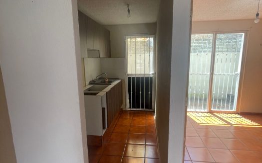 CASA EN VENTA EN LA COL. LA HACIENDA $870,000