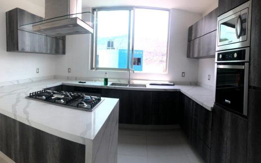 CASA NUEVA EN VENTA FRACC. LINDA VISTA (TRES MARÍAS) $8,000,000