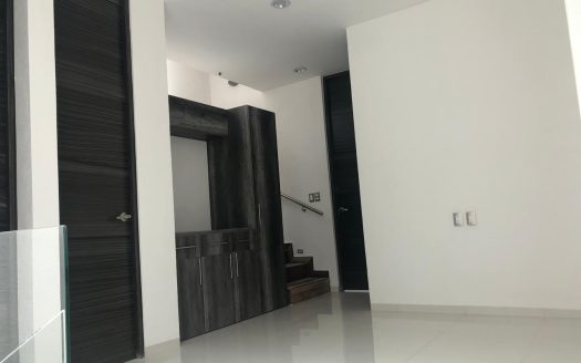 CASA NUEVA EN VENTA FRACC. LINDA VISTA (TRES MARÍAS) $8,000,000