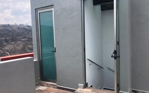 CASA NUEVA EN VENTA FRACC. LINDA VISTA (TRES MARÍAS) $8,000,000