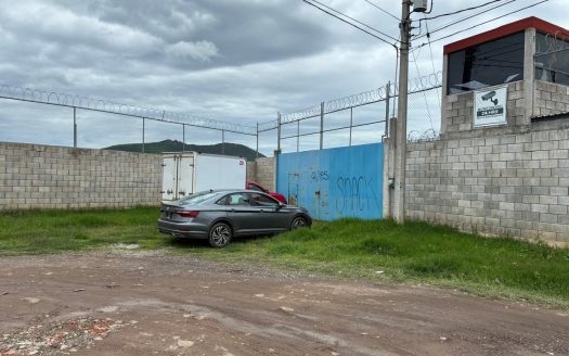 TERRENO EN RENTA JUNTO A CENTRAL DE ABASTOS $120,000