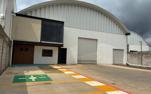 Bodega nueva en renta salida a Pátzcuaro $85,000