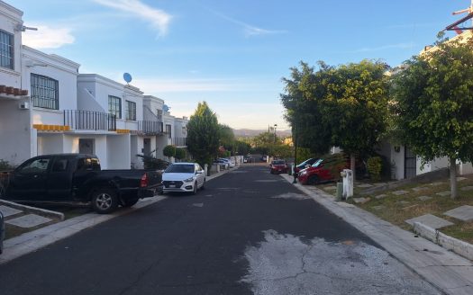 Casa en venta en Fracc. Rinconada los Sauces $1,300,000