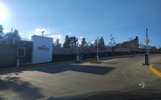 Terrenos en Venta Torres Miralta $765,000