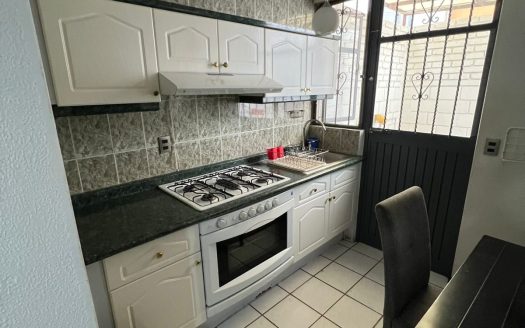 Casa Amueblada en Venta – Col. Fray Antonio de San Miguel $3,100,000