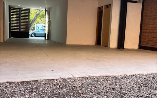 Local Comercial en Renta – A una cuadra de Av. Ventura Puente