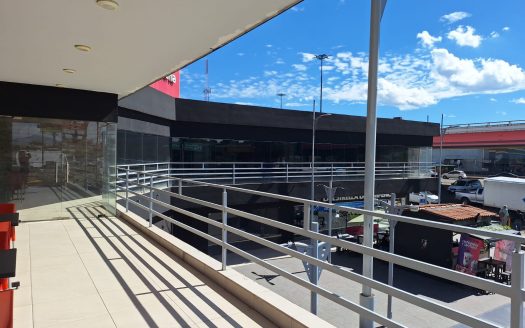 “Local Comercial en Plaza San Miguel – Salida a Charo, $90,000”