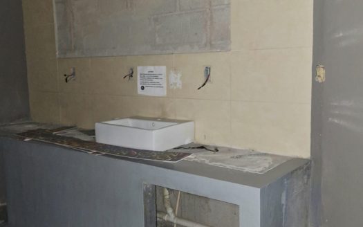 “Local Comercial en Plaza San Miguel – Salida a Charo, $90,000”